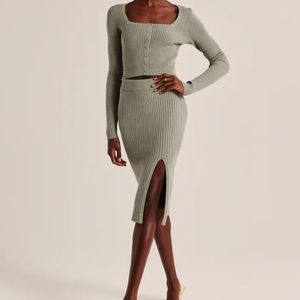 NWT Abercrombie Midi sweater skirt
